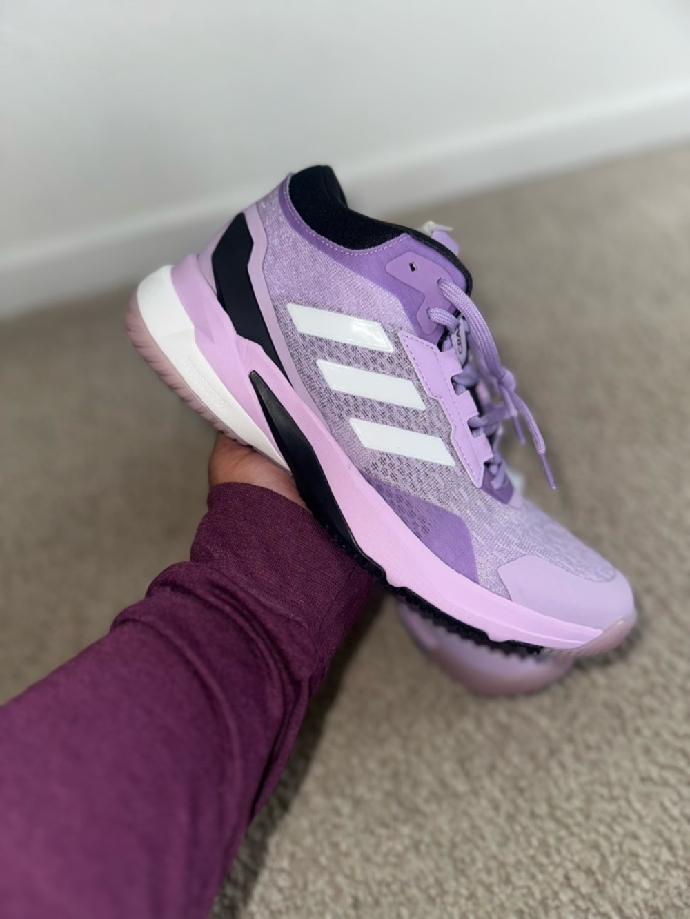 2025
Adidas Wmns Crazyflight 6 Mid Indoor 'Powder Plum'